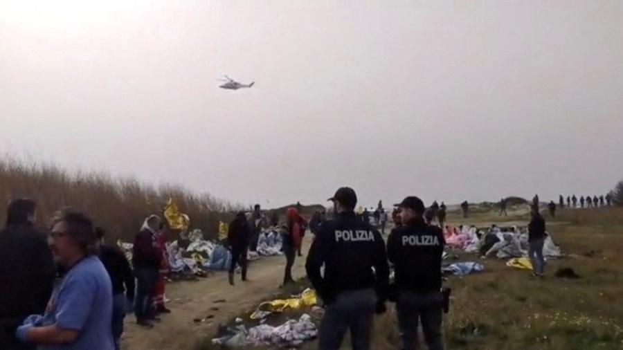 Naufr Gio De Barco De Imigrantes Deixa Mais De Mortos Na Costa Da