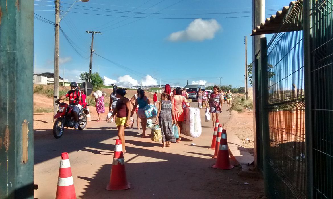 Stf Forma Maioria Para Proibir Revista Ntima Em Visitantes De