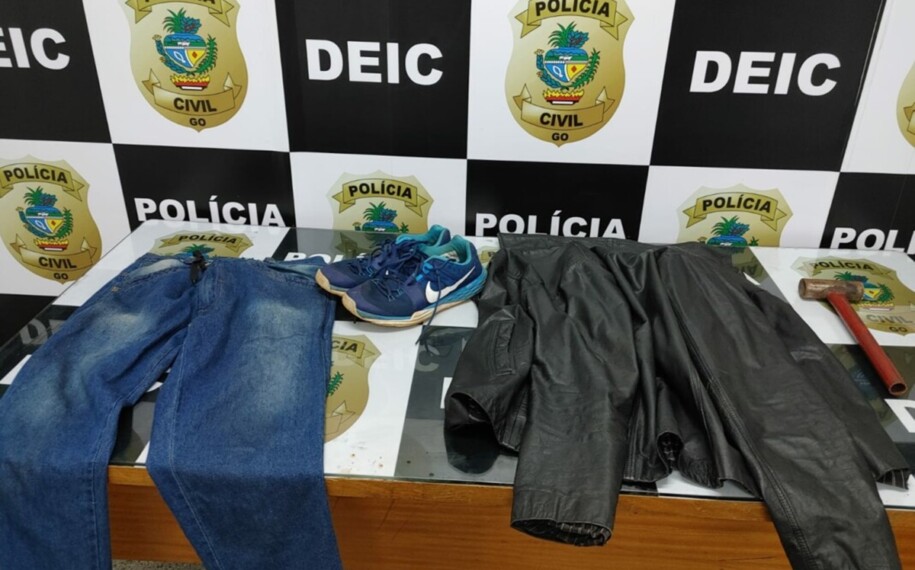 Polícia prende dois suspeitos de roubo a posto de combustível em Goiânia