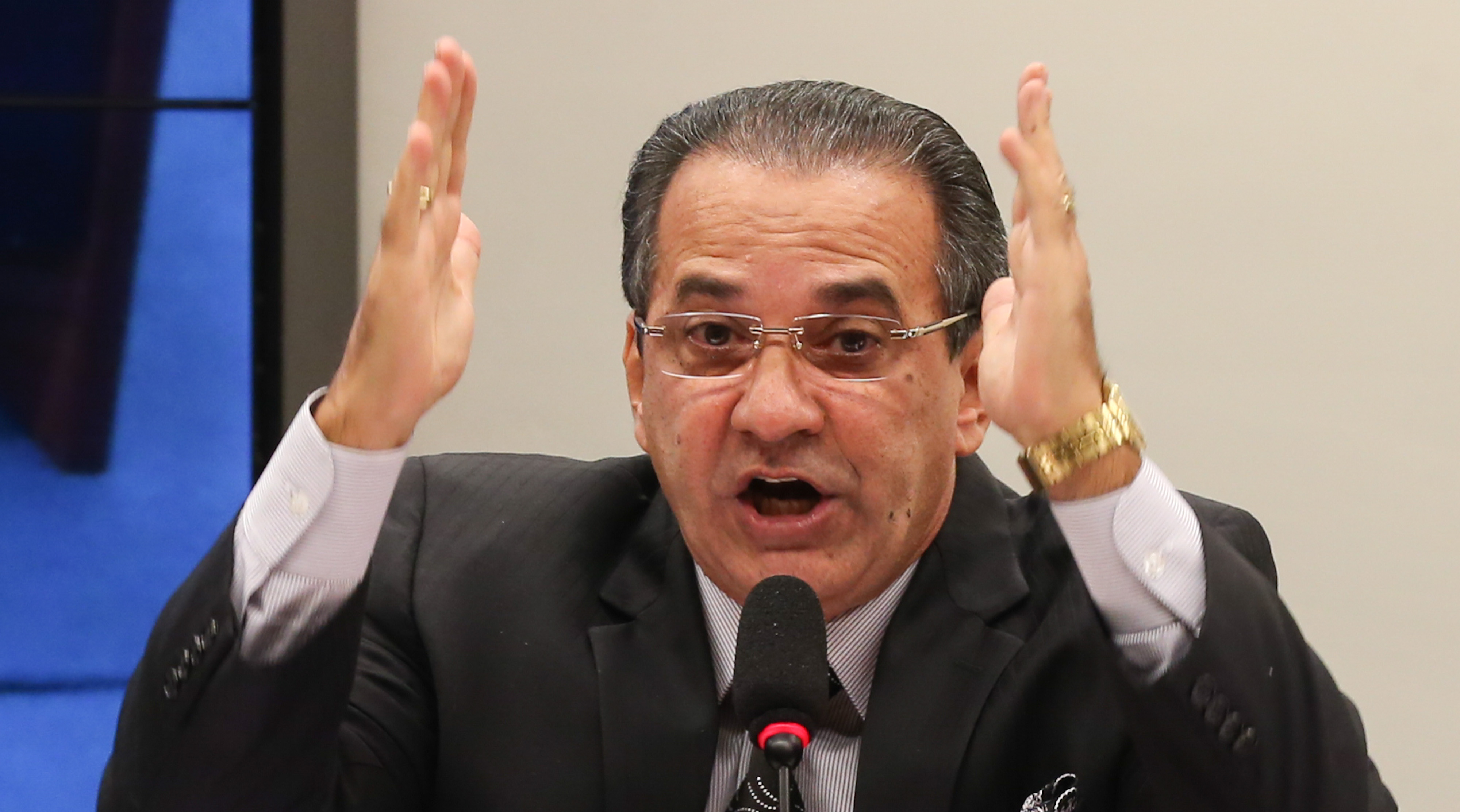 Silas Malafaia é atacado nas redes sociais por criticar Olavo de Carvalho