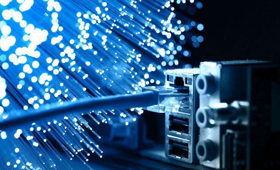 Trabalhadores de empresa de telecomunicação paralisam atividades com receito da pandemia