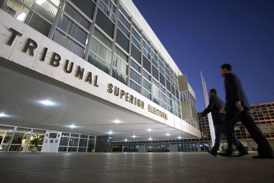 TSE rejeita dados do WhatsApp para identificar autor de disparo em massa