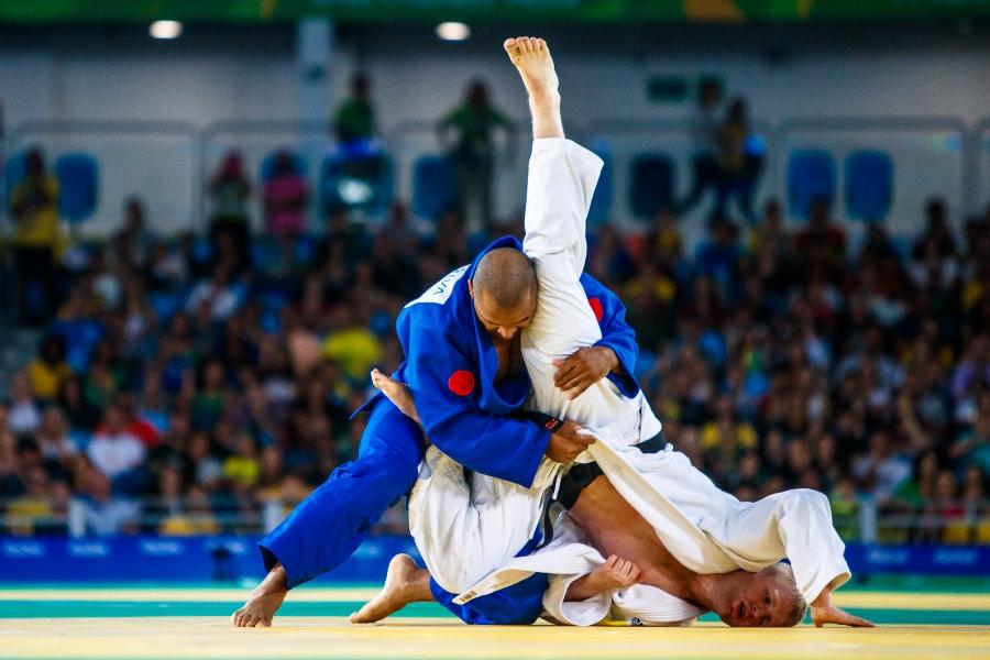 Brasil e Japão assinam memorando para estimular judô nas escolas