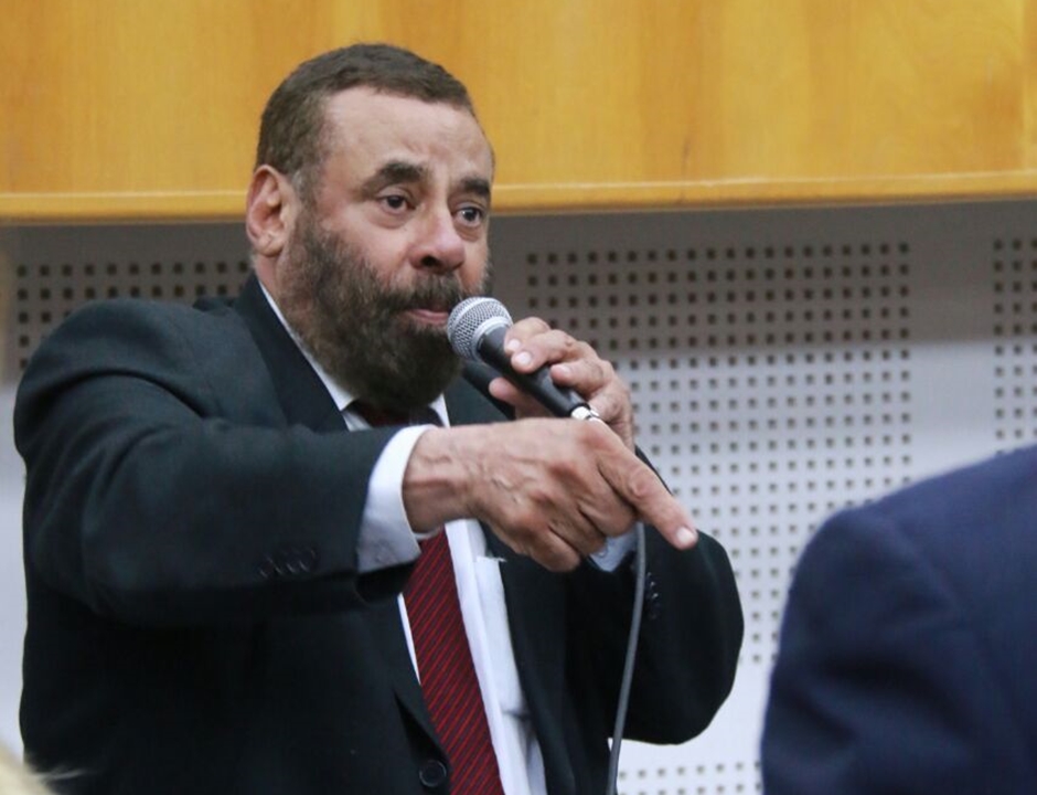 Vereador propõe redução de recesso de 45 para 30 dias