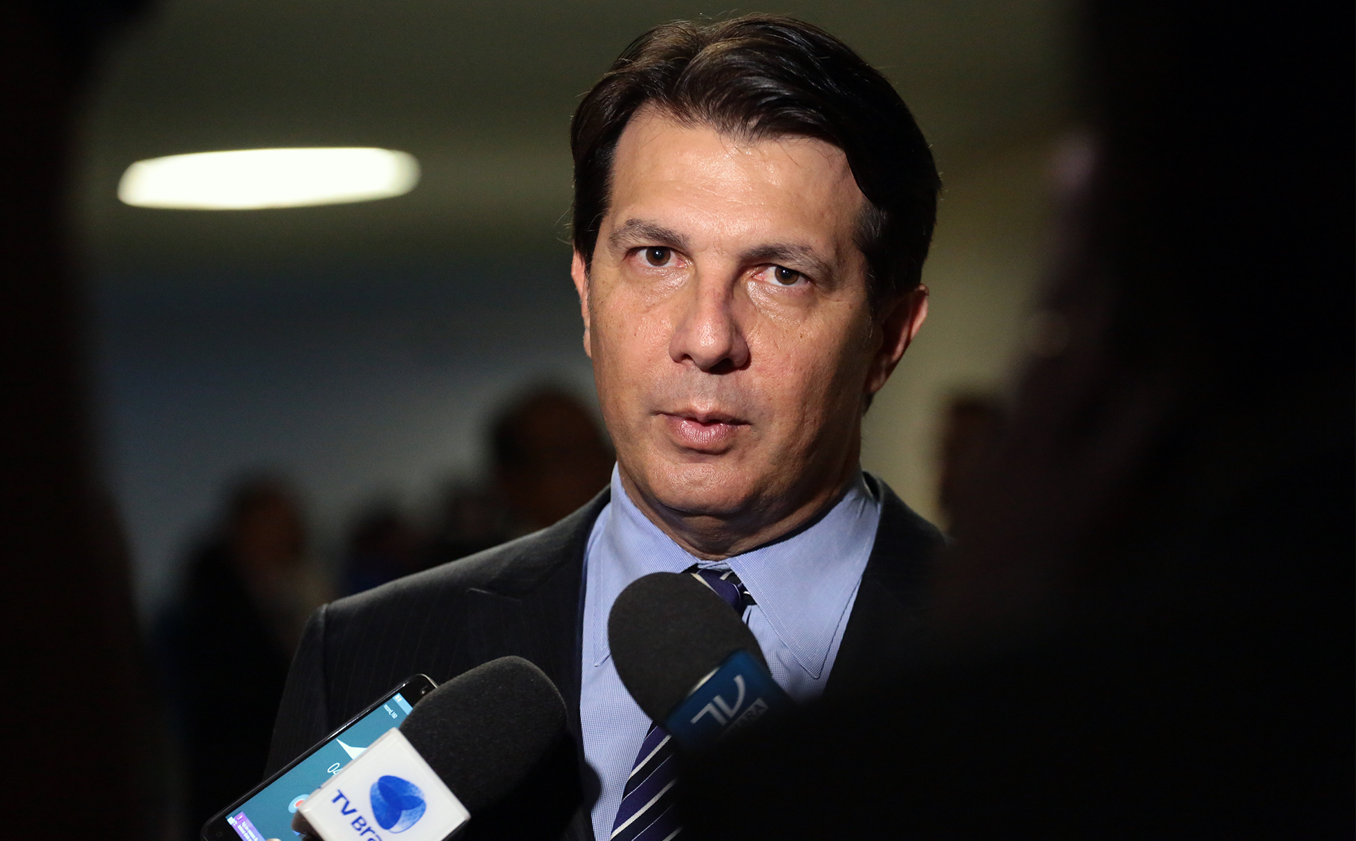 Presidente da CPI do 8/1 descarta investigar joias de Bolsonaro por falta de elo com ataque golpista Arthur Maia diz que não há relação