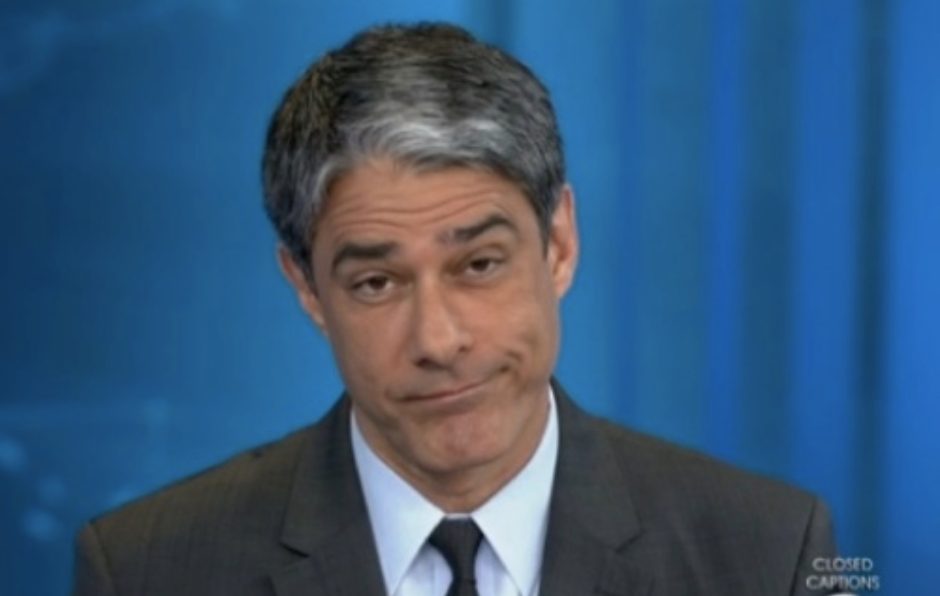 Vídeo de William Bonner imitando Bolsonaro viraliza na web; assista