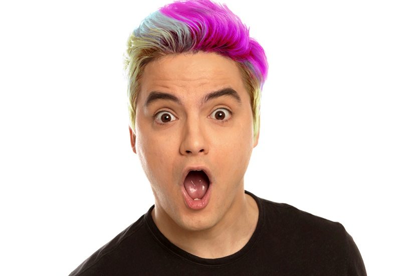 Felipe Neto fecha o braço com tatuagem em homenagem a Harry Potter. Youtuber mostrou o resultado pelas redes sociais: "O que acharam?"