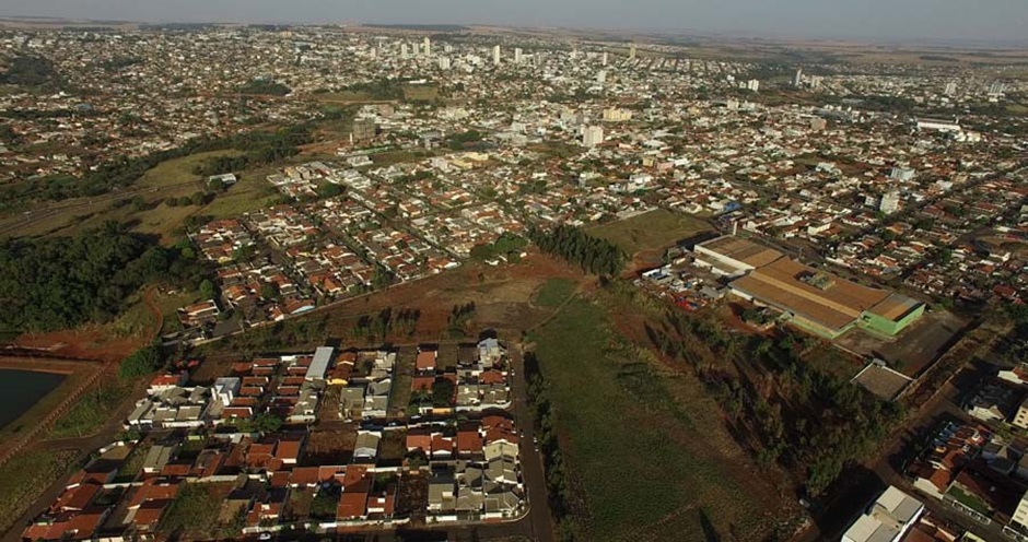 O município de Rio Verde poderá adotar lockdown, isto é, o confinamento total e obrigatório da população, caso o índice de isolamento social continue abaixo de 55% nos próximos 14 dias (Foto: Coderv)