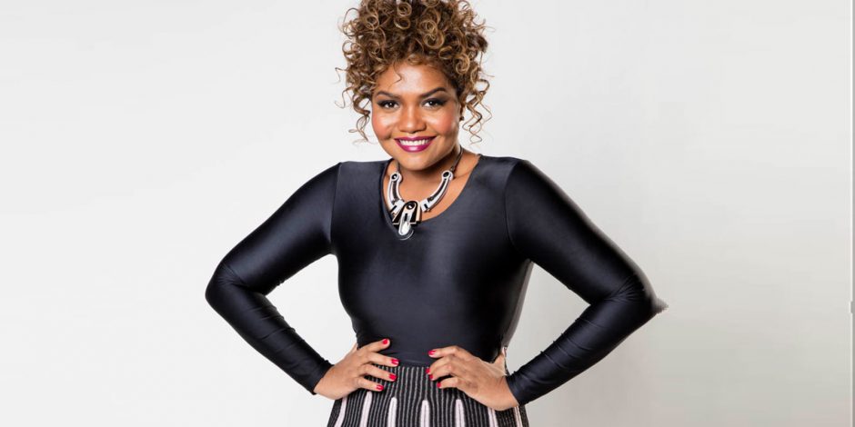 Gaby Amarantos cai no palco após 'bate cabelo', mas continua a cantar: 'Levei vários pontos'