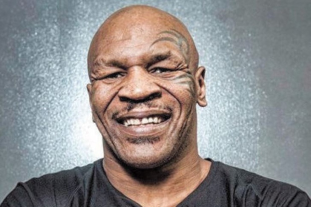 Ex-lutador de boxe causou polêmica com a declaração. Mike Tyson diz que morte da mãe foi uma das 'melhores coisas que aconteceram'