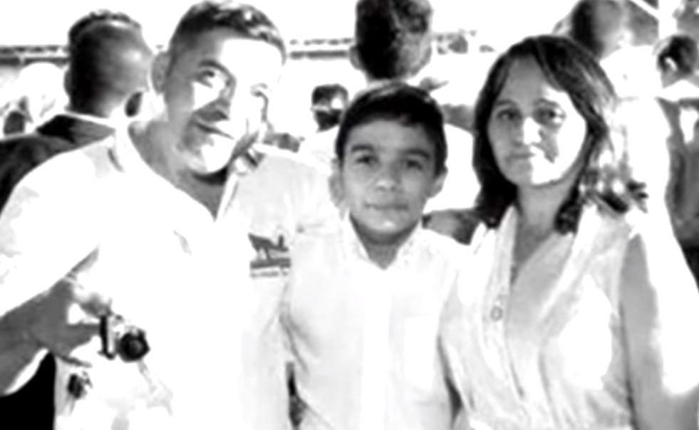 Casal Raimundo Nonato da Silva, Maria Margarete Barbosa e o filho Máximo da Silva, de 12 anos, mortos em janeiro de 2015 (Reprodução: TVSD)