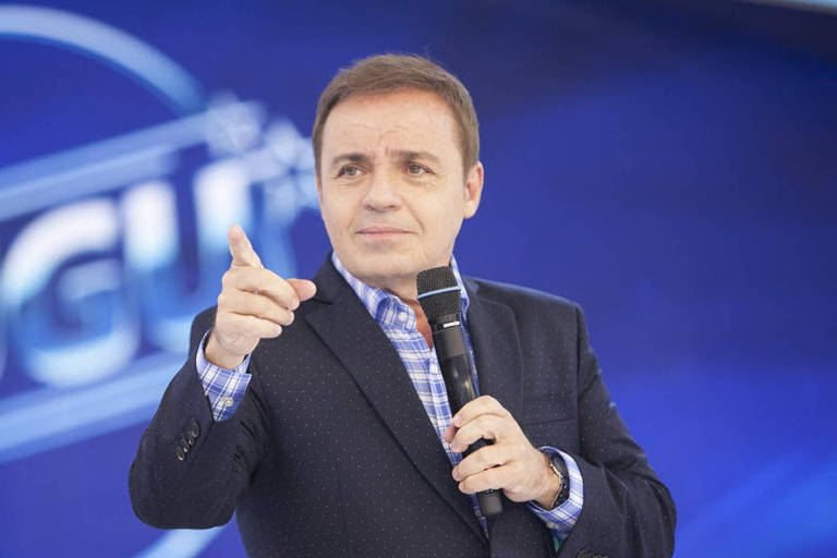 Gugu Liberato velório apresentador corpo famosos corpo de gugu