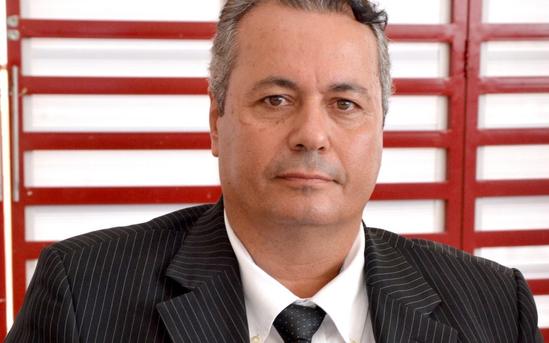 O prefeito de Iporá, Naçoitan Leite, é suspeito de vacinar irregularmente familiares contra Covid-19. O gestor negou o ocorrido. ) (Foto: Divulgação)