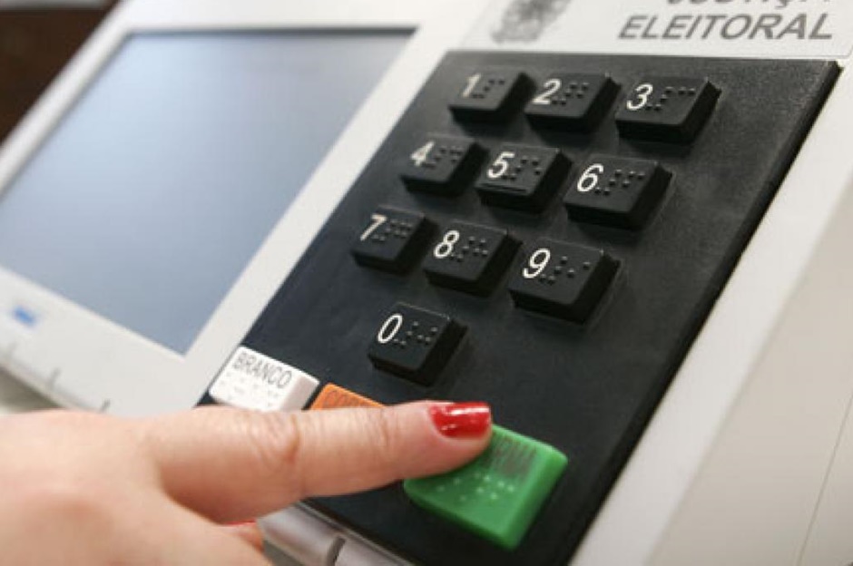 Site do TSE cai a dois dias do fim do prazo para regularizar título (Foto: Reprodução)