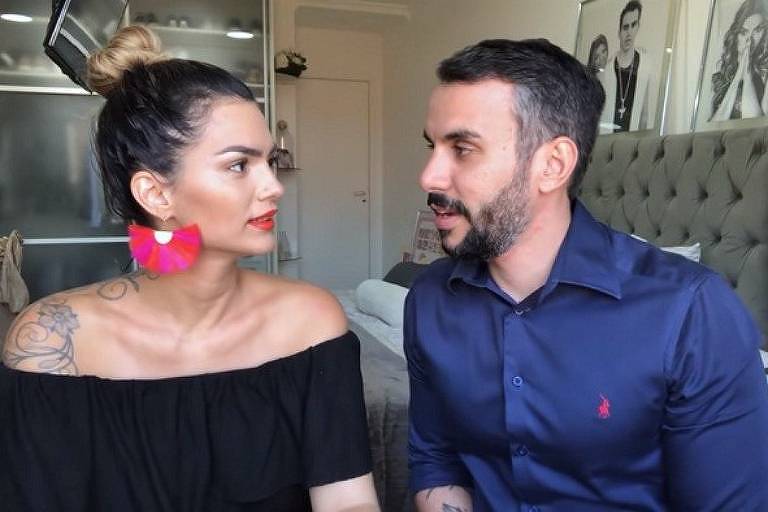 Kelly Key e o marido, Mico Freitas, em vídeo para canal no YouTube