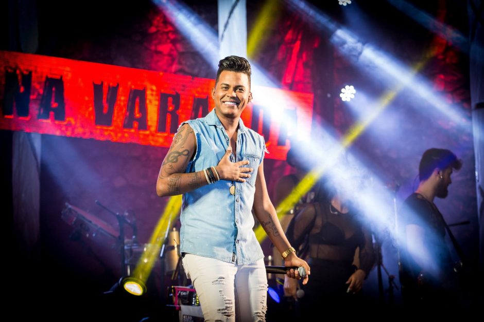 Cantor sertanejo Kleo Dibah