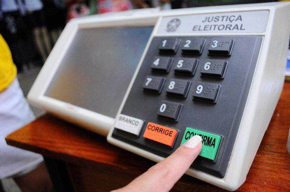 "Quando ouço sobre voto impresso, a única coisa que me vem a cabeça é compra de voto", diz deputada (Foto: Reprodução)