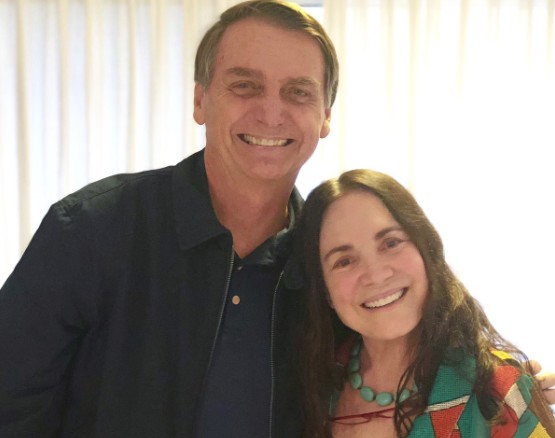 'Estamos noivando', diz Regina Duarte, sobre convite para Cultura