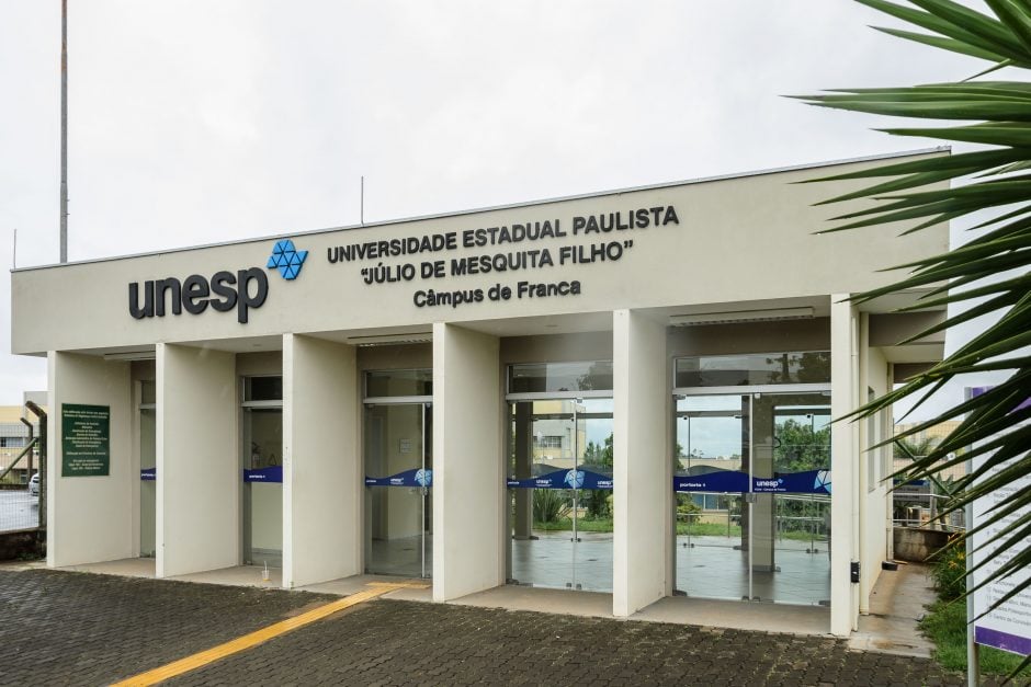 A Unesp desligou 30 estudantes que tiveram invalidadas as suas autodeclarações como pretos ou pardos na inscrição de vestibulares anteriores a 2020. (Foto: Igor do Vale/Folhapress)