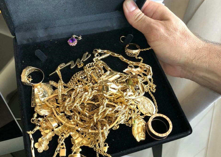 Entre materiais apreendidos, joias e carros de luxo, durante operação da PF que tem, entre os presos, ex-presidente da Agetop Jayme Rincón (Foto: Divulgação / Polícia Federal)