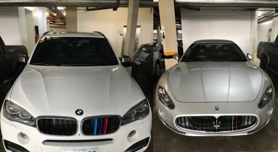 Parte dos veículos apreendidos em operação da PF que tem, entre os presos, ex-presidente da Agetop Jayme Rincón (Foto: Divulgação / Polícia Federal)