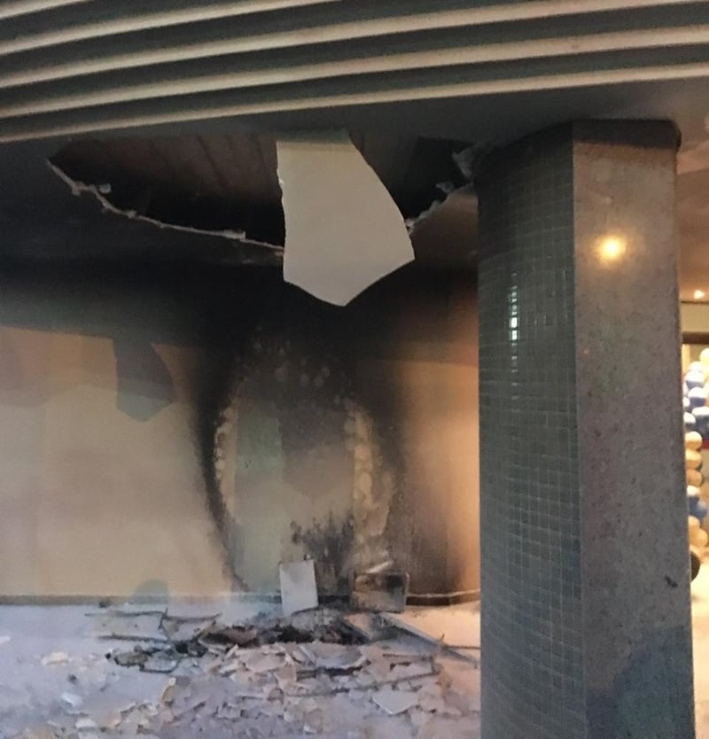 Local onde o carrinho de pipoca estava no momento do incêndio (Foto: Divulgação / Bombeiros)