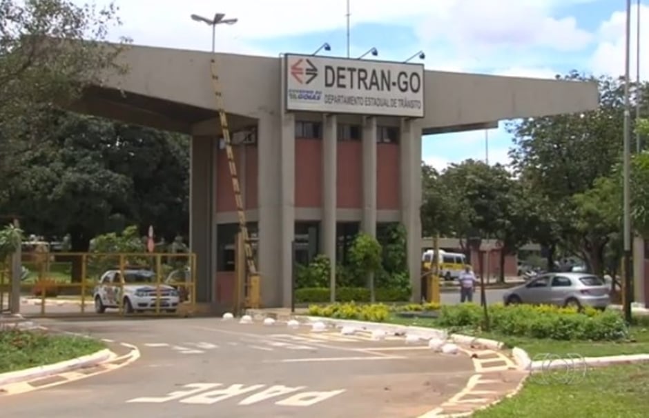 Detran-GO abre processo seletivo para examinadores de trânsito temporários