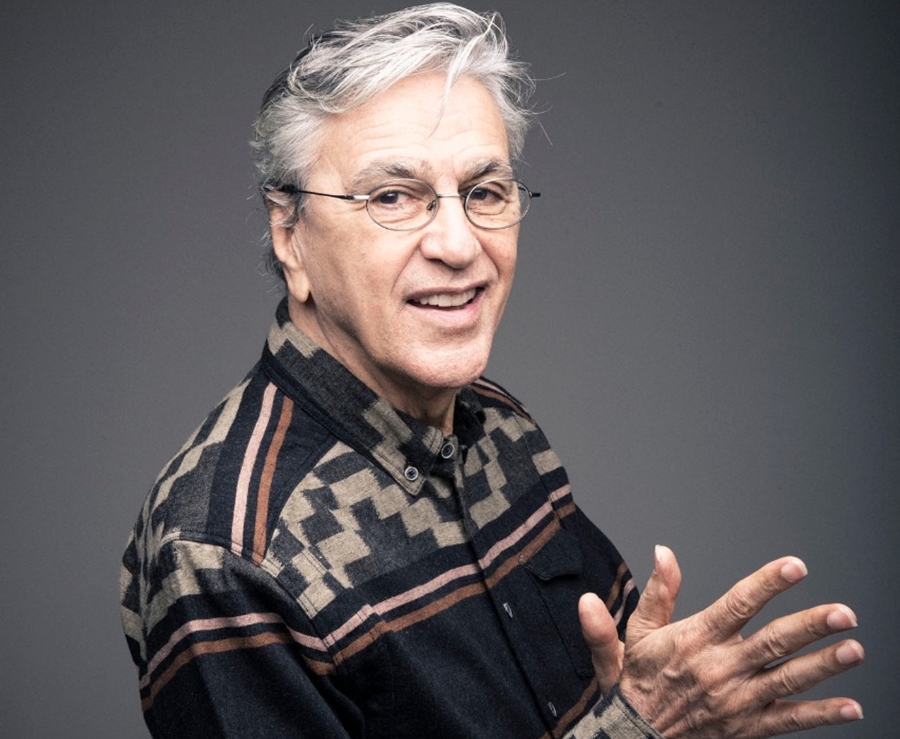 Caetano Veloso processa pesquisadora do Butantan que o chamou de 'macaco pedófilo'