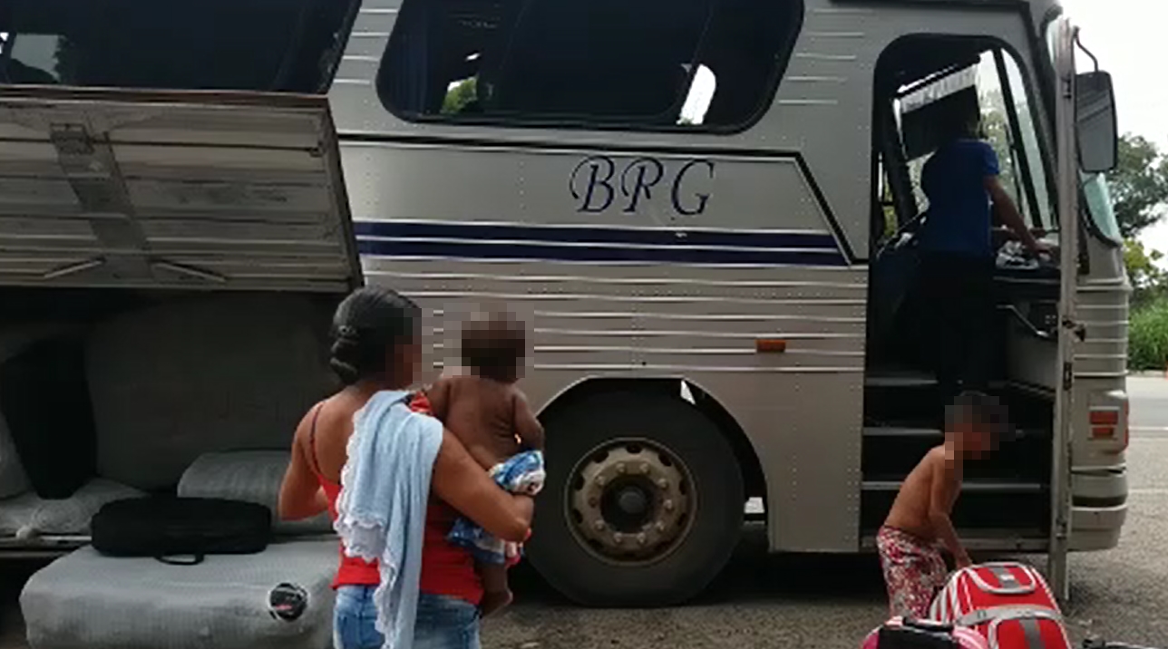 Dentre os passageiros haviam 22 adultos e sete crianças (Foto: Divulgação / PRF)