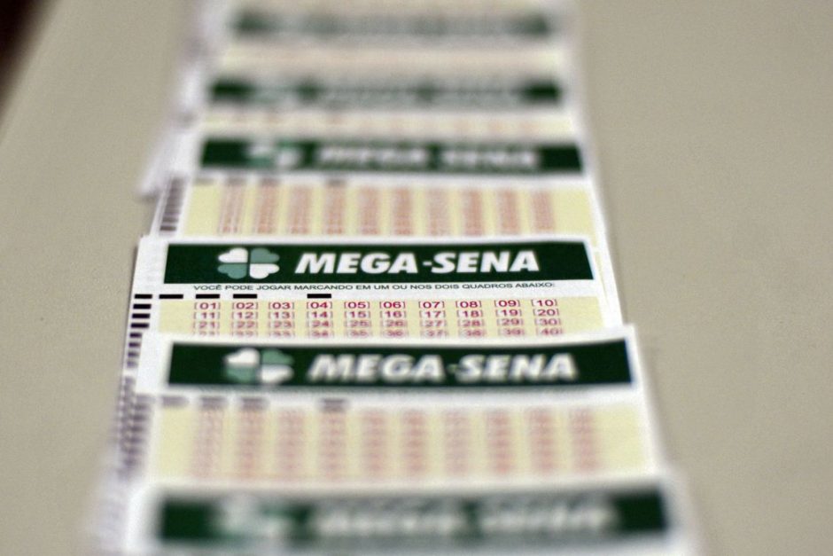 Mega-sena acumulada (Foto: Marcello Casal Jr./Agência Brasil)