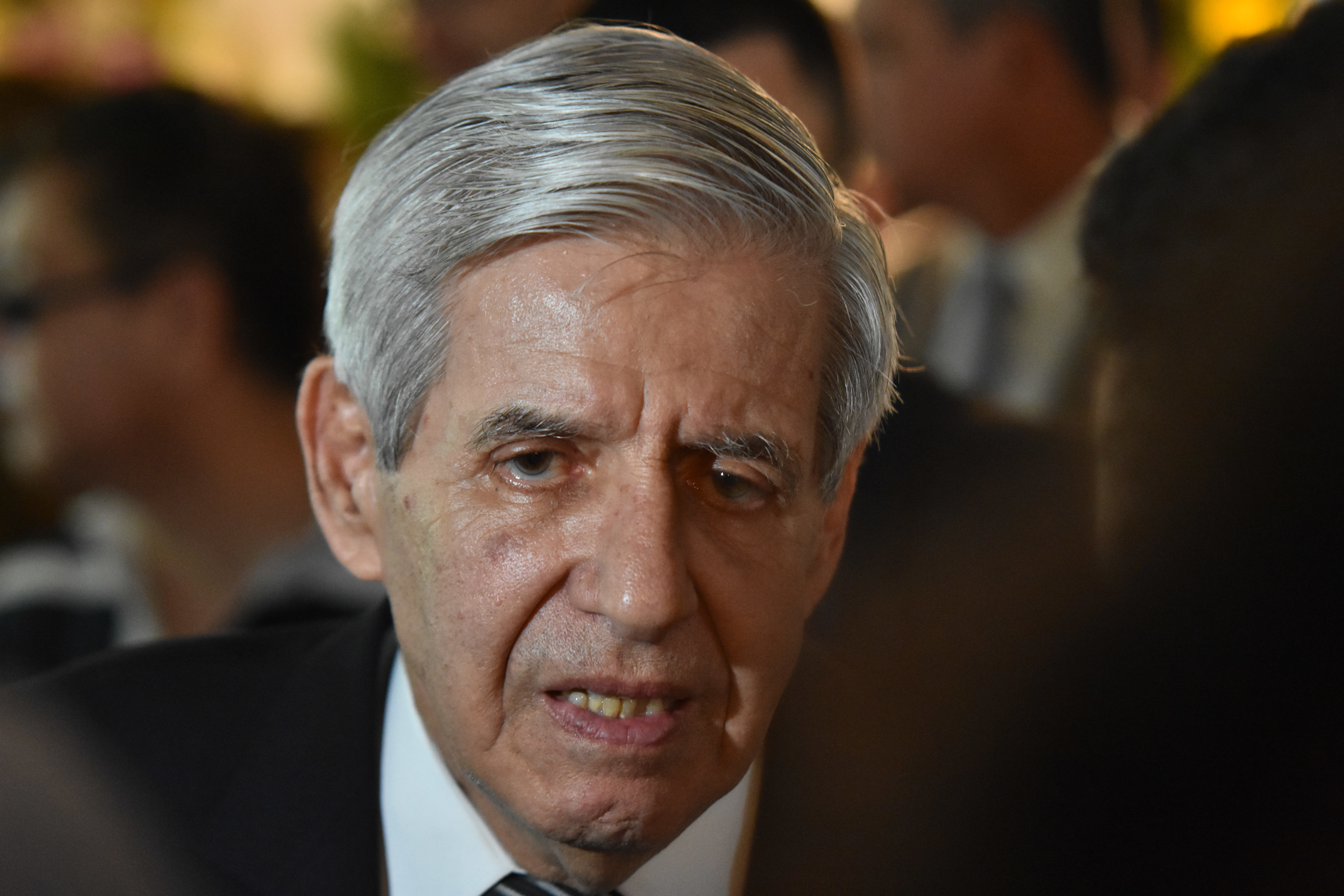 #HelenoTraidordaPatria é destaque no Twitter