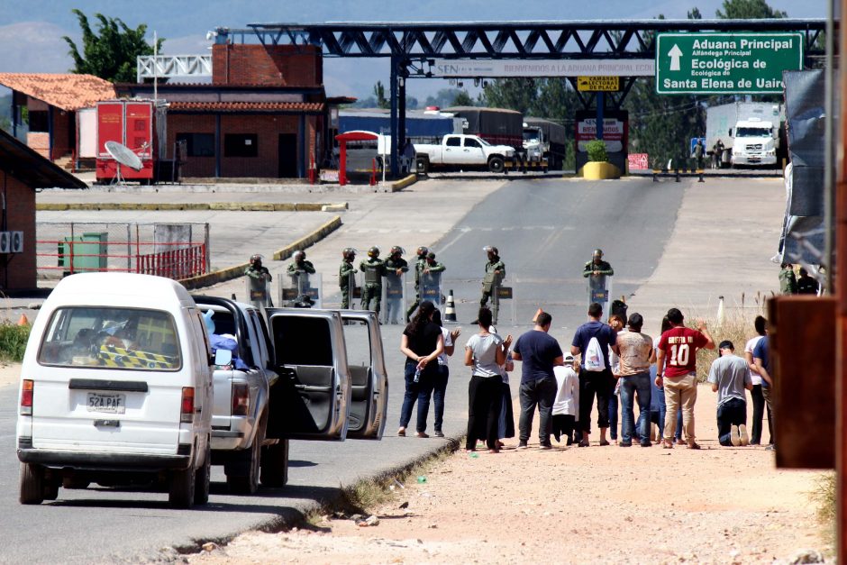 O Brasil e o Paraguai decidiram reativar o comércio entre as cidades fronteiriças de Foz do Iguaçu, no Paraná, e Ciudad del Este, no Paraguai. (Fotos: Priscilla Torres/Photo Press/Folhapress)