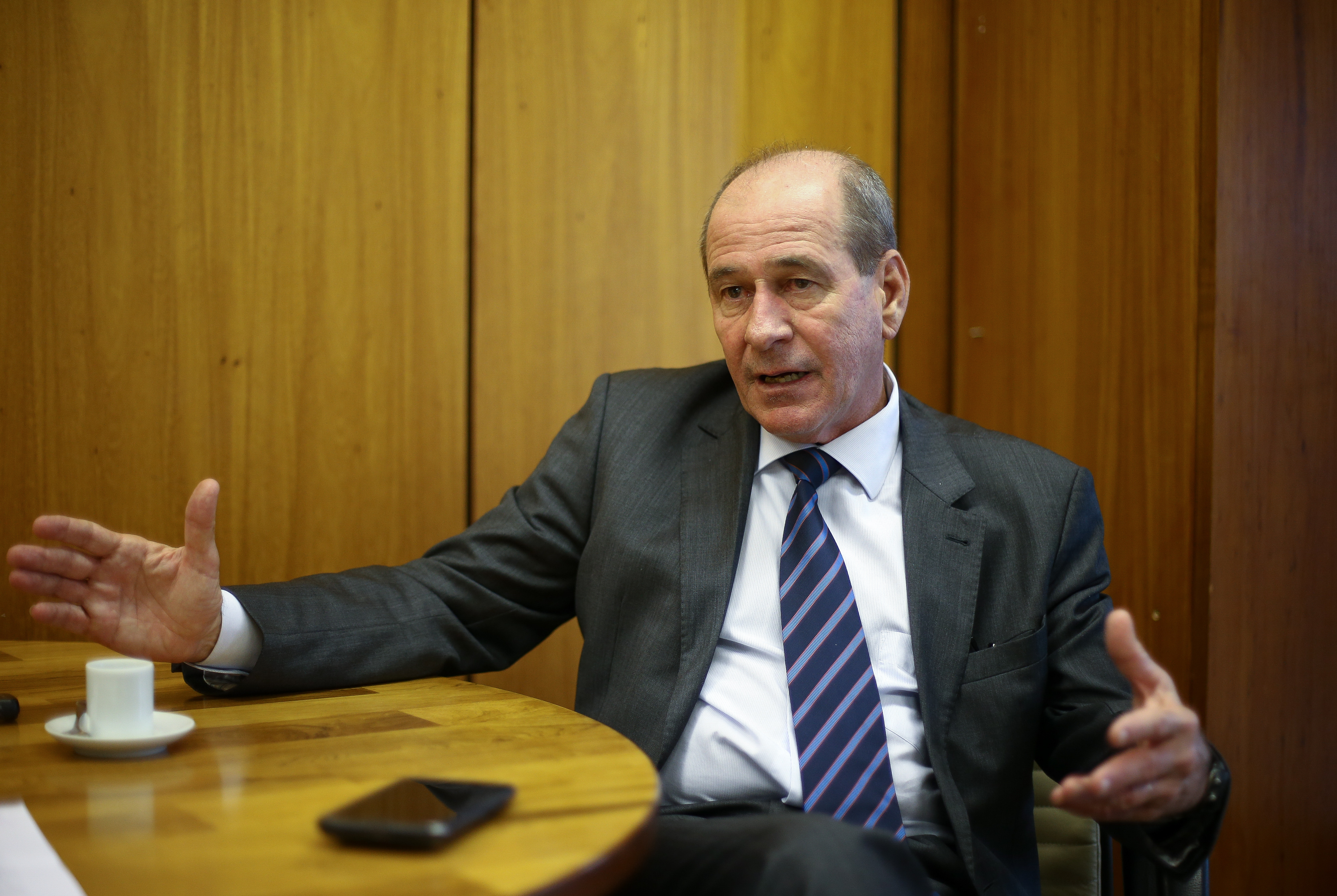 Defesa busca patrocínio para estudantes e atletas