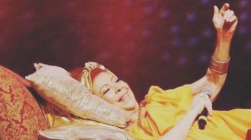 Filha de Beth Carvalho conta que tentou impedir último show da mãe