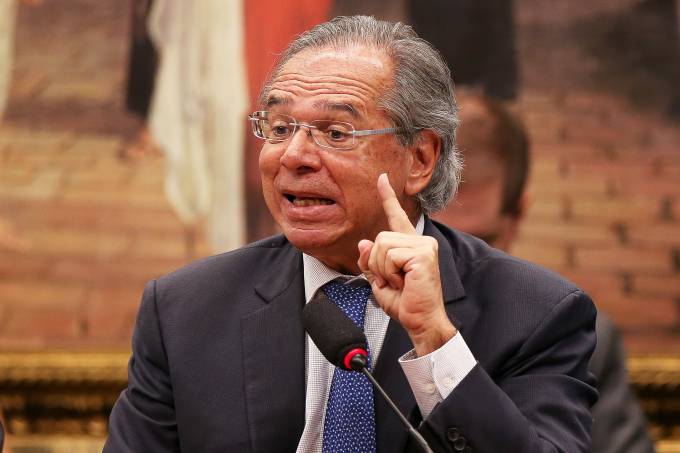 Reforma pode ir ao Congresso 'amanhã ou depois do carnaval', diz Guedes