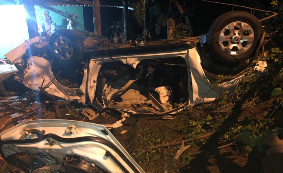 Duas ocupantes do veículo morreram (Foto: Divulgação/Dict)