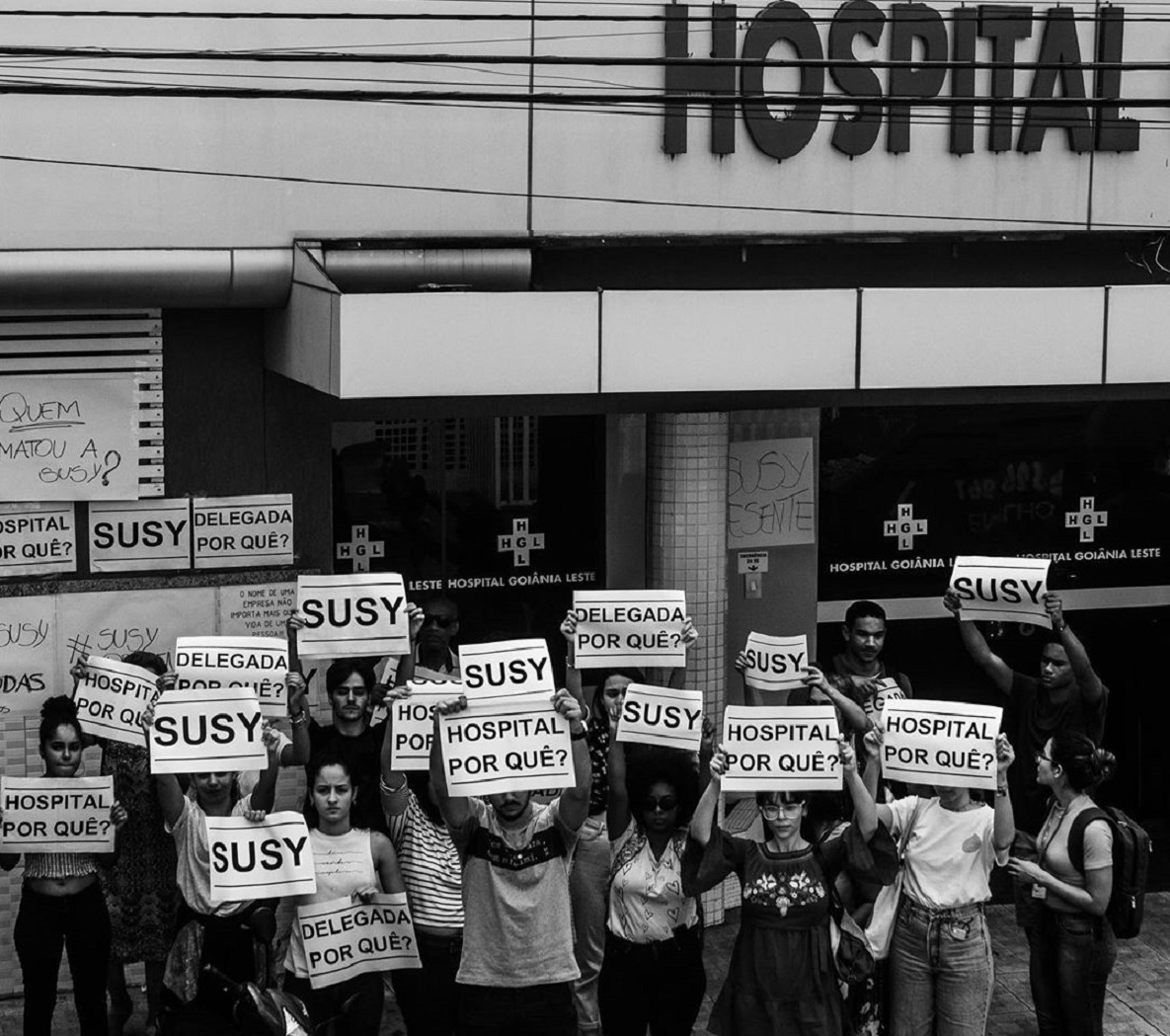 Estudantes e familiares de Susy organizaram manifestação em frente ao Hospital Goiânia Leste (Foto: Reprodução/Redes Sociais)