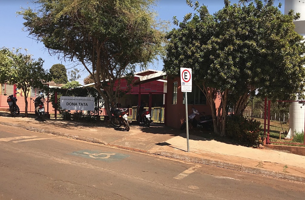 Centro Municipal de Educação Infantil Dona Tata (Foto: Reprodução / Google)