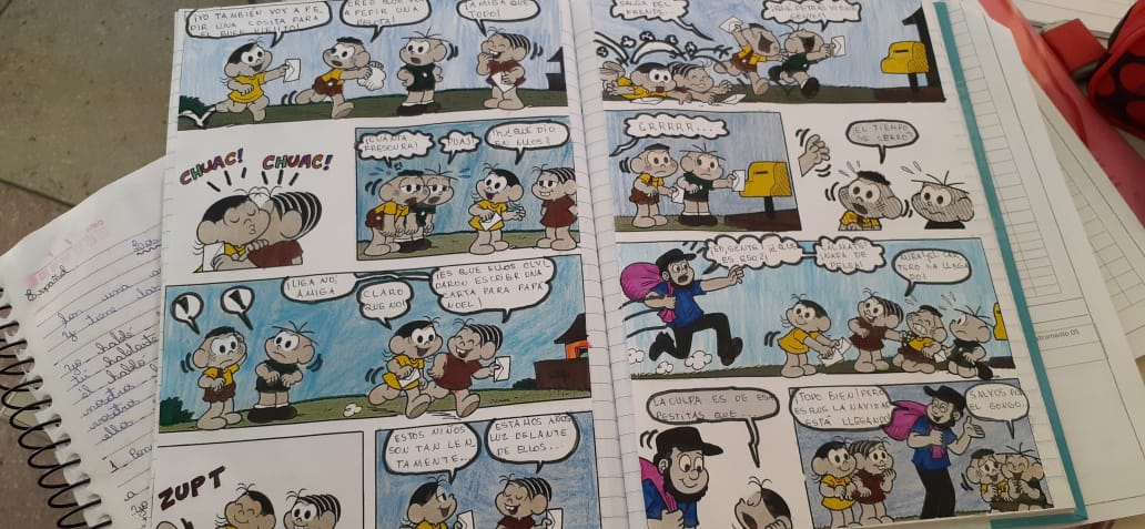 Quadrinhos em espanhol feitos pelos alunos da professora em Luziânia (Foto: Reprodução)