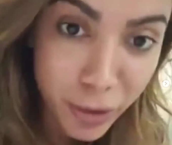 Cantora Anitta no Stories do Instagram