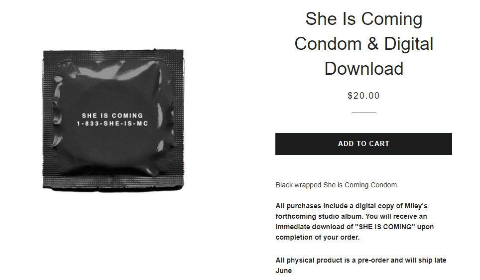Camisinha da cantora Miley Cyrus, parte da divulgação do EP 'She is Coming'