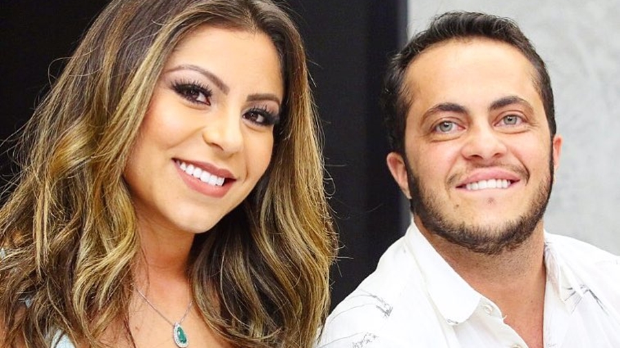 Modelo Andressa Miranda e filho de Gretchen estão juntos há oito anos. Esposa de Thammy Miranda fala sobre relação a três: "coisa diferente"