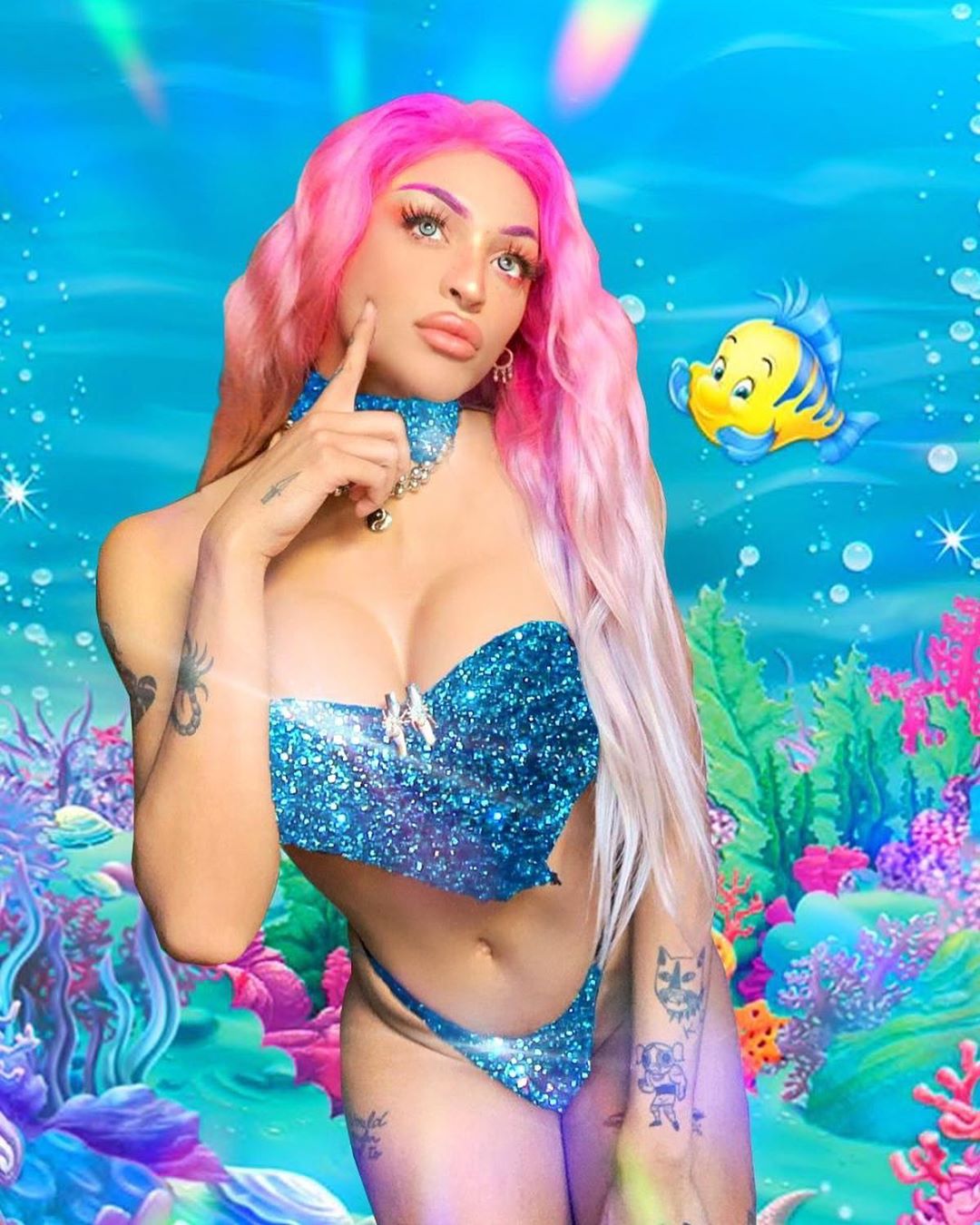 Pabllo Vittar vestida de Ariel, personagem de A Pequena Sereia