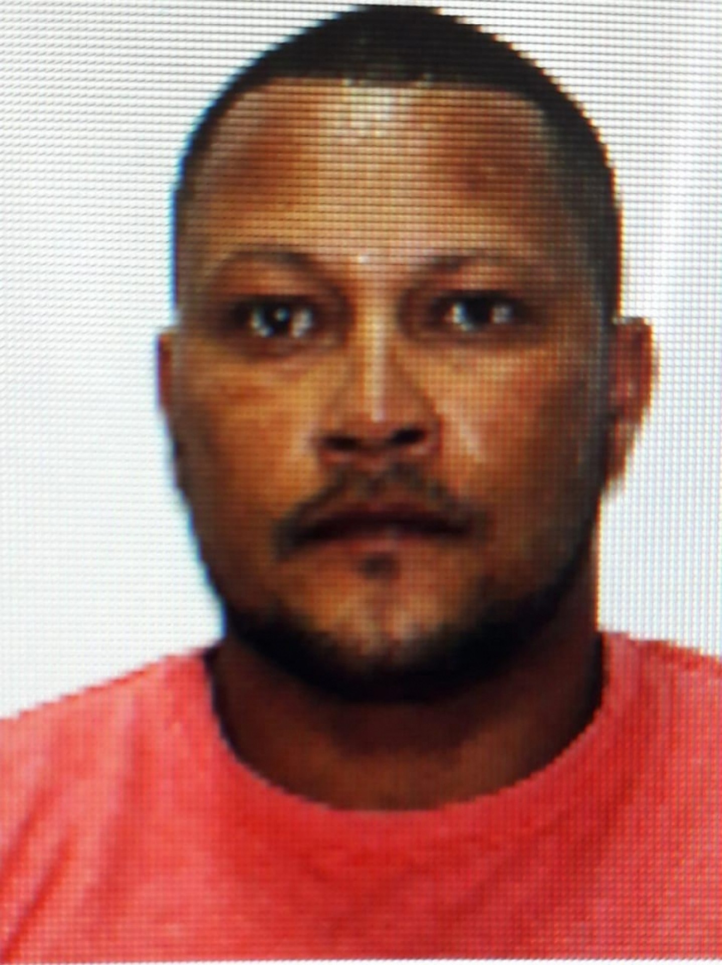 Pedro Mariano dos Santos asfixiou Geliane Alves da Silva e a levou ao hospital, como se ela tivesse se enforcado