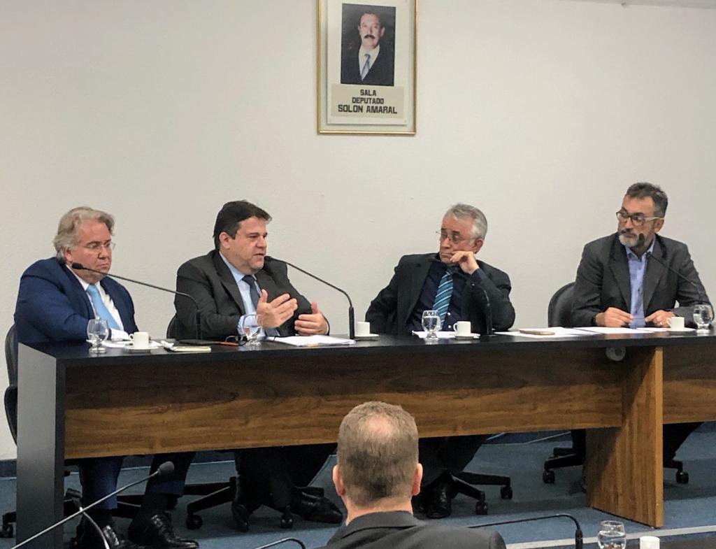 Edwal Portilho defendeu que a industrialização tem papel fundamental na interiorização do crescimento do Estado.