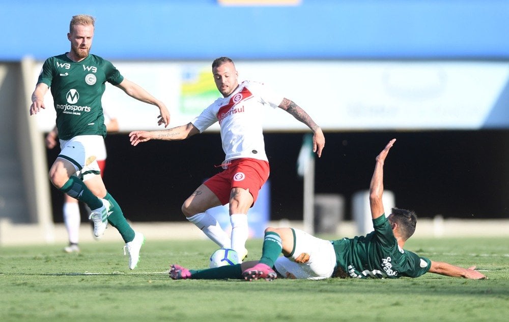 Goiás virou o jogo para cima no Internacional (Foto: Ricardo Duarte/SCI)