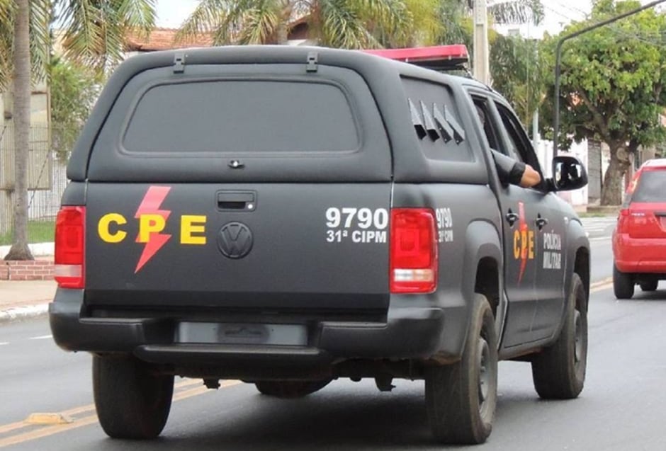 Em menos de 24 horas, polícia prende dois suspeitos de tráfico de drogas em Jataí - Em menos de 24 horas, a Polícia Militar (PM) prendeu duas pessoas suspeitas de tráfico de drogas em Jataí