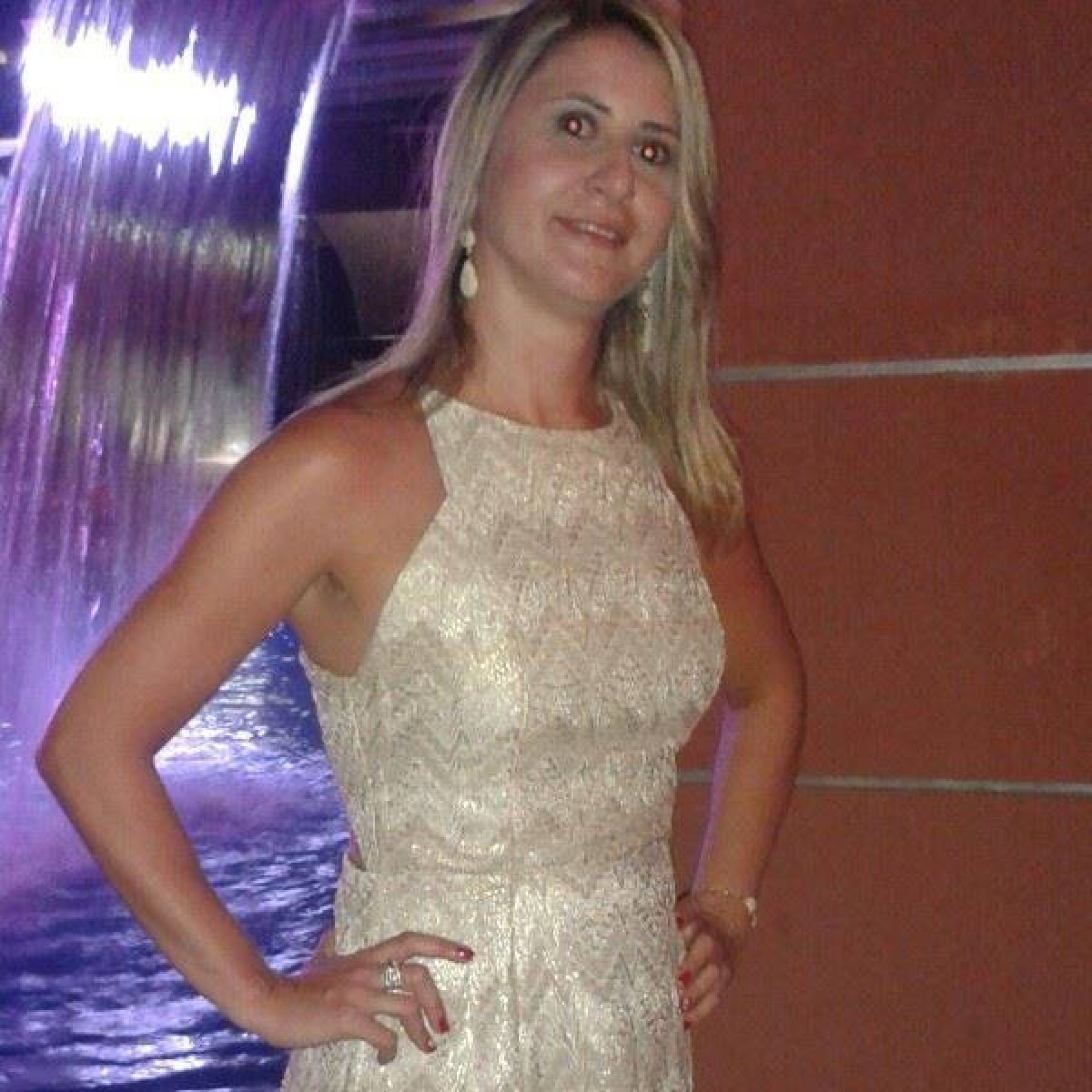 Vítima foi agredida por homem que teria invadido sua residência