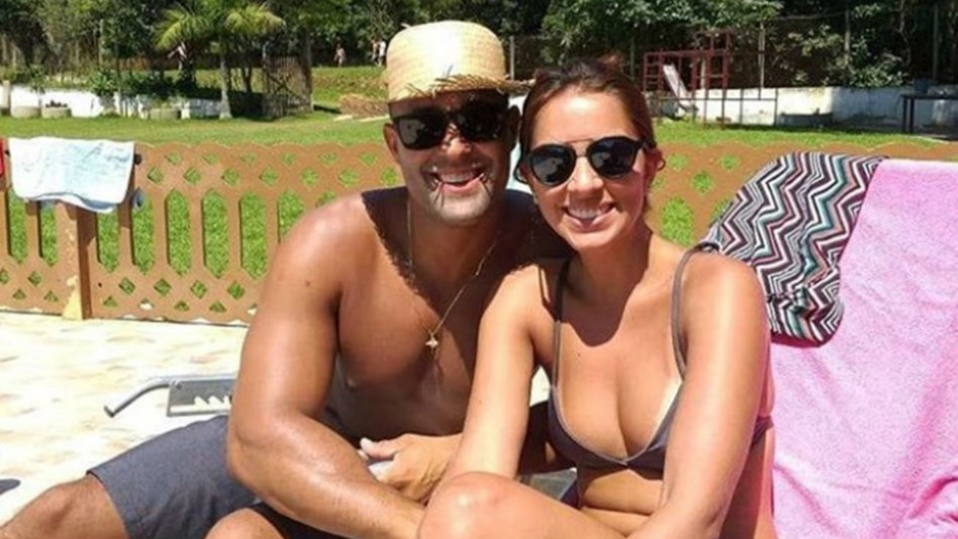 A jovem sentiu um mal-estar e achou que era ansiedade por conta da cerimônia, mas logo depois foi encontrada desmaiada pelo noivo.