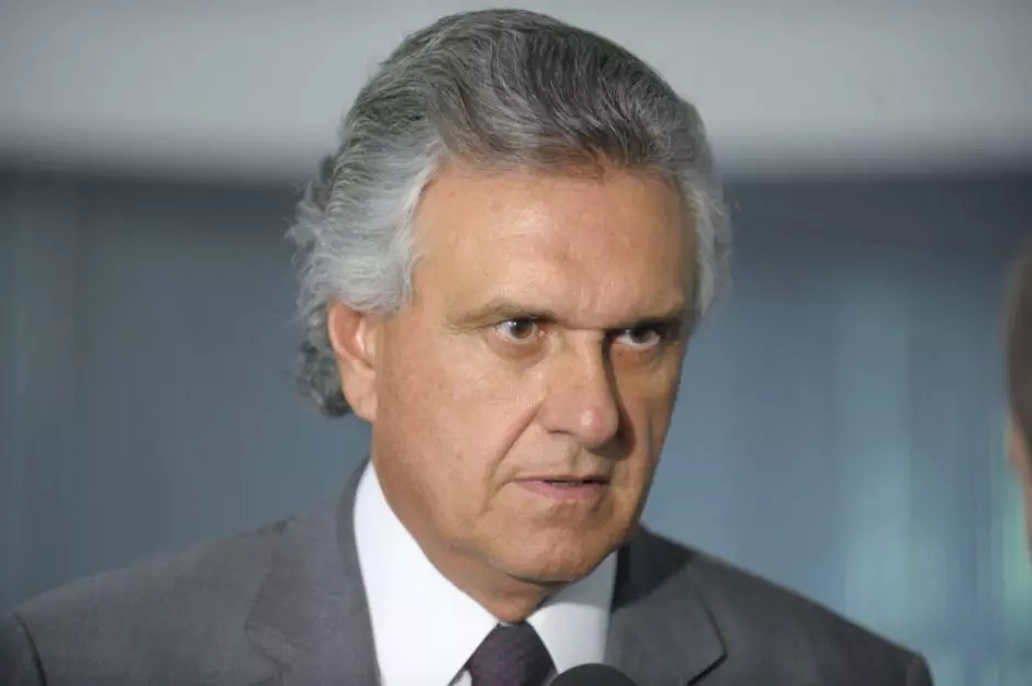 “A história de que participo de tratativas sobre fusão do DEM-PSL é mentira”